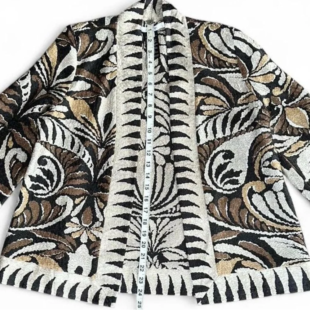 Chico’s Traveler’s Collection reversible crushed print jacket size S (Chico’s 0) - Picture 5 of 9